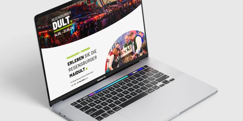 Website der Regensburger Dult auf einem Laptop